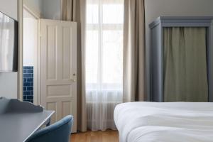 Standard King Room room in Hotel Ruth; BW Premier Collection