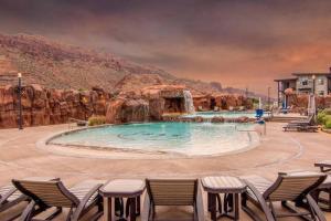 Apartment room in Park Avenue Shelter at Sage Creek with Heated Pool