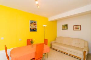 Apartments Plavac Mali