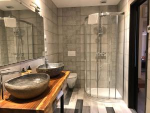 Hotels Logis Hotel Le Moulin de Chalons : photos des chambres