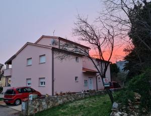 Apartment Nora near the beach