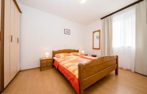 Apartments Halovic