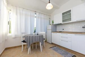 Apartments Biserka