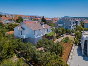 Tonica Apartments
