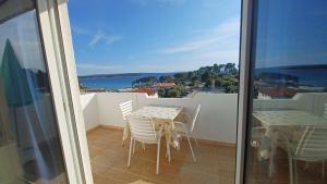 Apartments & rooms Mila