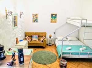 Old Town Studio With Picture Perfect Terrace !