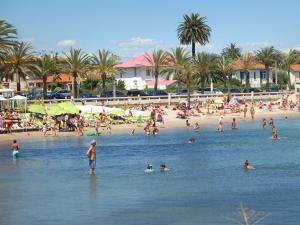 Magnifique studio Hypercentre Trains Plages au cœur de Golfe-Juan