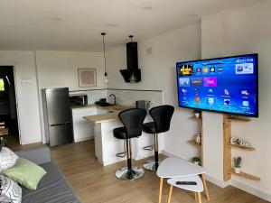 Suite Breeze - Private Heated Pool