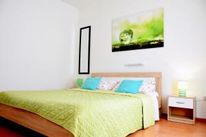 Rooms Vilma close to Rab City - 3hvězdičkové hotely ve městě Rab