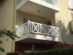 Appartement T2 ocean location avec terrasse et parking privé 200mde la plage