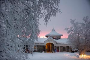 Kakslauttanen, 99830 Saariselkä, Lapland, Finland.