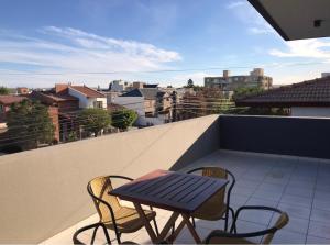 Amplio departamento moderno con excelente ubicación!