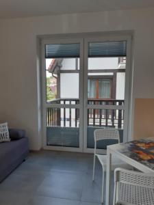 Apartamenty Słoneczne Rowy - 200 m od morza, z parkingiem