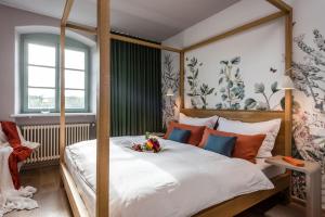 Suite room in Kloster Hornbach
