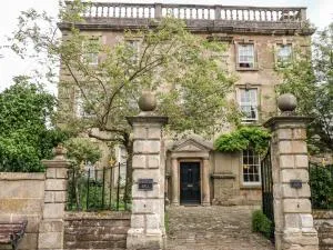 Winster Hall - Elton