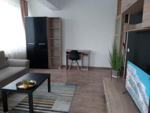 Mamaia Lake Campus 1