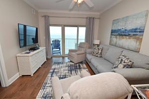 Two-Bedroom Apartment room in Crystal Tower 1605 Condo
