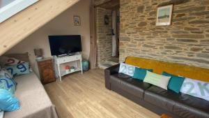 B&B / Chambres d'hotes L’ARDOISIERE, maison d’hotes et d’amis : photos des chambres