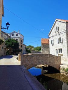 Apartments Lošotovi Vrboska