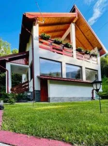 Cabana Nisipoasa - Poiana Mărului