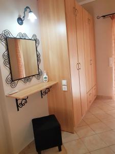 Marathon Studios & Apartments