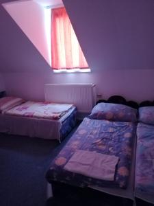 Flamingó Étterem Szálláshely