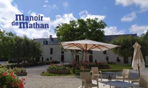 Hotels Le Manoir De Mathan : photos des chambres