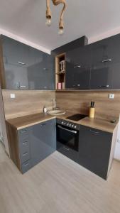 HostEx Pastello Deluxe Studio