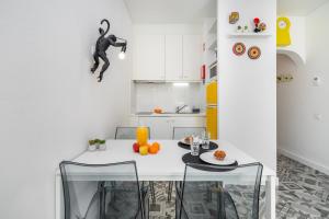 Warm Yellow Albufeira