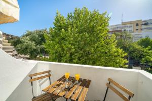 Warm Yellow Albufeira