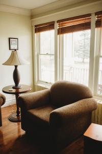 Carriage House Inn Four and a Half Stars