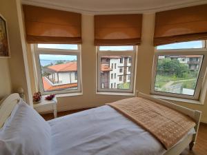 Luxury Penthouse VB with Panoramic Terrace area Santa Marina Sozopol