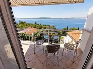 Apartments in Dramalj 27707