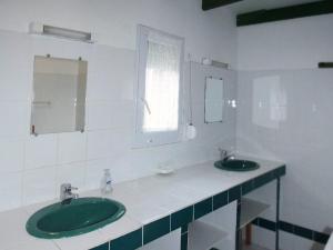 Maisons de vacances Gites aux oiseaux : photos des chambres