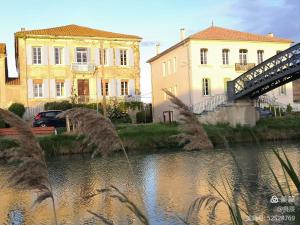 B&B / Chambres d'hotes Les Volets Bleus : photos des chambres