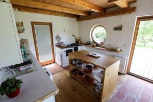 Unique Cottage House With Panoramic View On Ravnik