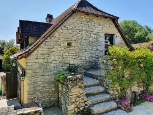 Gîtes sur Le Causse de St CHELS, charme sport et détente - Monteils