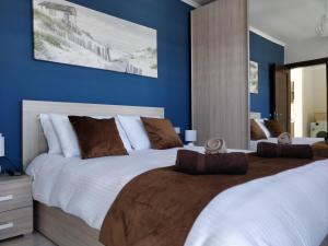 Sea View Penthouse with large terrace IROM1-1