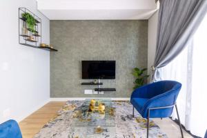 Alimama Spaces: The Mansons Ellipse