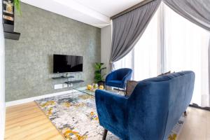 Alimama Spaces: The Manson's Ellipse