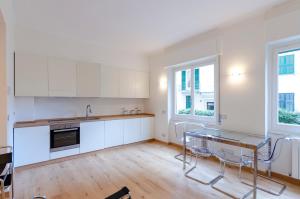 JOIVY Family Apt for 8, in Santa Margherita near Beach