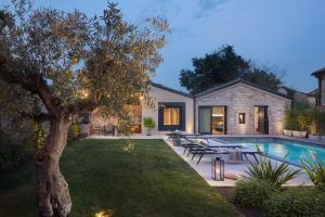 Villa Bino&Marija - Ubytování bez kategorie ve městě Sveti Lovreč Pazenatički