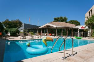 Hotels ibis Avignon Sud : photos des chambres