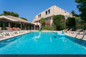 Hotels ibis Avignon Sud : photos des chambres