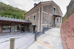 Apartamentos Rurales Casa Llongo - Peirones