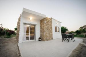 Stellas Holiday House