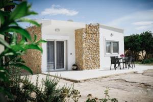 Stellas Holiday House