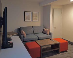 Queen Suite with Two Queen Beds - Non Smoking room in Comfort Inn & Suites Wyomissing - Reading