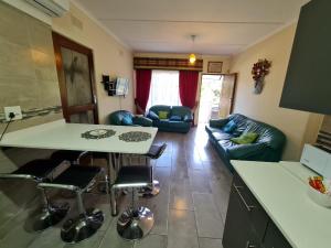 Sherwood Forest 2 Marina Drive