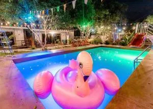 บ้านอบอุ่น By The Mountain Ozoneบ้านโอโซนขุนเขาแก่งกระจาน - Ban Song Phi Nong